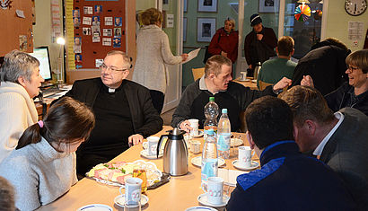 Weihbischof Dr. Christoph Hegge im KvG-Haus in Ochtrup