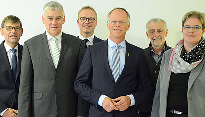 Ehrenamtliche Mitglieder des DVVR mit Generalvikar Dr. Klaus Winterkamp