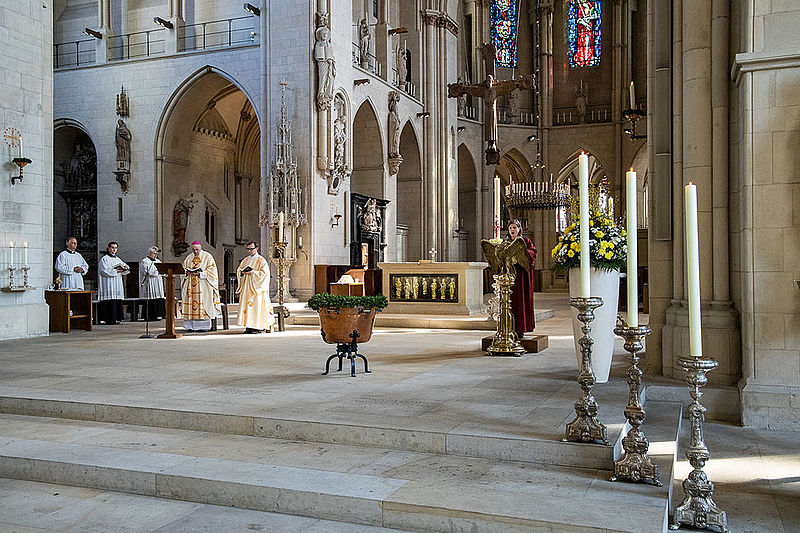 Eucharistiefeier am Ostersonntag mit Bischof Dr. Felix Genn