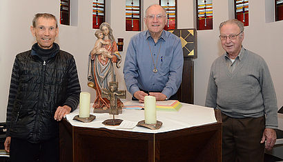Frater Franz-Xaver Graf, Frater Winfried Schreieck und Frater Bernward Weber nehmen im Dezember die Fürbitten der Nutzer des Bistumsportals „Haus der Seelsorge“ in ihr Gebet auf.