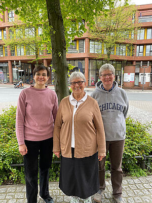 Gabriela Quezada, Isabel Nadal und Anne Kurz. Gabriela Quezada, Isabel Nadal und Anne Kurz.