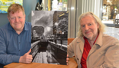 Der Fotokünstler Andy Leborne (rechts) und Rupert König
