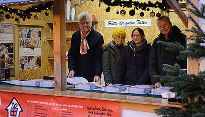 Im vergangenen Jahr haben die Organisatoren der „Hütte der guten Taten“ des Stadtkomitees der Katholiken in Recklinghausen 21.165 Euro an Spenden eingenommen. 