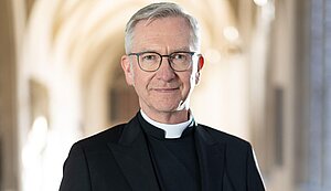 Dr. Antonius Hamers Dr. Antonius Hamers