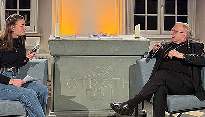 Weihbischof Dr. Christoph Hegge bei „Ask the bishop“