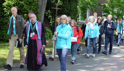 Weihbischof Geerlings auf dem Kreuzweg