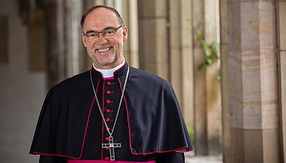 Porträtfoto von Weihbischof Rolf Lohmann
