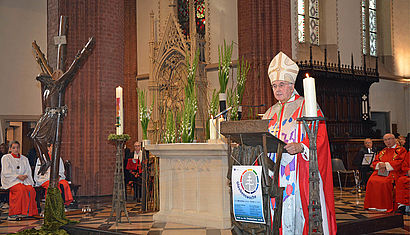 Bischof Genn predigt in Haltern am See.