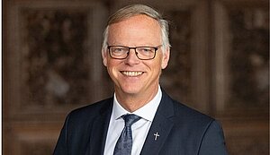 Dr. Klaus Winterkamp Dr. Klaus Winterkamp