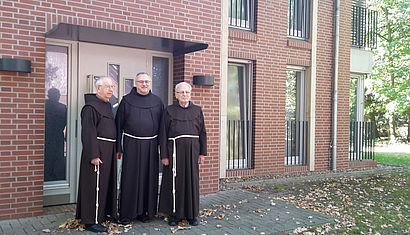 Gemeinschaft der Franziskaner in Mühlen: Pater Gottfried Zedler, Pater Ansgar Koch und Pater Gisbert Preuss (von links). 