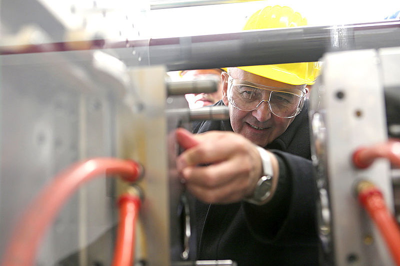 Bischof Felix besucht den Chemiepark Marl