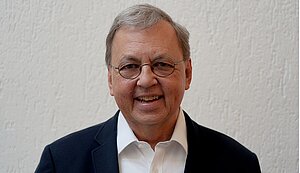 Dr. Ulrich Goldschmidt