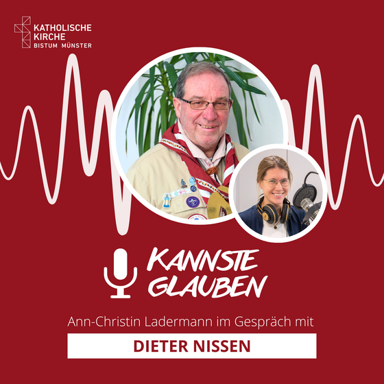 Moderatorin Ann-Christin Ladermann im Gespräch mit Pfadfinder Dieter Nissen.