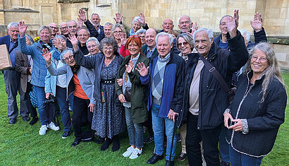 Als Jugendliche waren sie zu Gast bei den Olympischen Spielen in Tokio 1964, jetzt besuchten die damaligen Vertreterinnen und Vertreter der Sportjugend gemeinsam unter anderem den St.-Paulus-Dom Münster.         