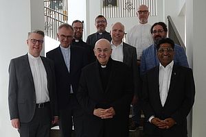 Gruppenbild der Jubilare und des Bischofs Gruppenbild der Jubilare und des Bischofs
