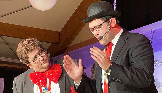 Kaplan Christoph Hendrix (links) und Burgkaplan Ralf Meyer