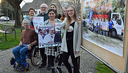 Sie hoffen, dass sich viele Menschen an dem Solidaritätslauf beteiligen, als Mitläufer oder Spender: (von links) Bruno Janßen, Petra Kerkenhoff, Achim Rohländer, Najoma Coronado, Bela Oster, Elisabeth Pasedag und Melina Weigel.