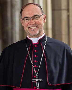 Porträtfoto von Weihbischof Rolf Lohmann