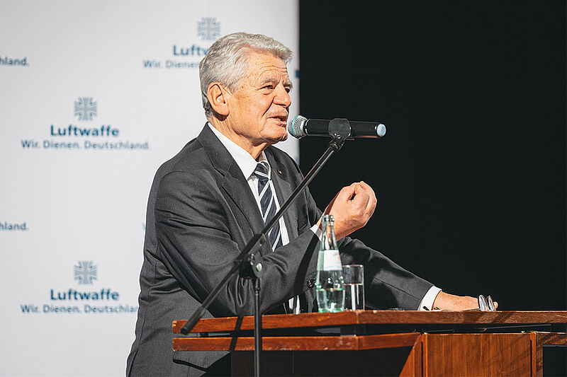 Altbundespräsident Johannes Gauck bei seinem Vortrag.
