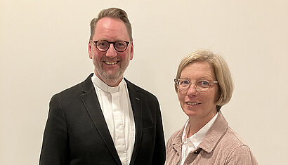 Ute Gertz und Pfarrer Thorsten Schmölzing