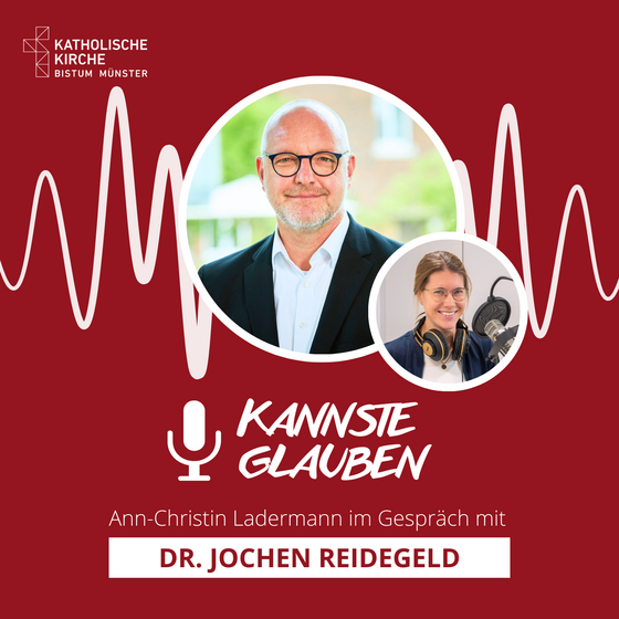 Moderatorin Ann-Christin Ladermann im Gespräch mit Dr. Jochen Reidegeld