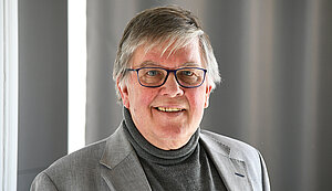 Dr. Rüdiger Holtmann Dr. Rüdiger Holtmann