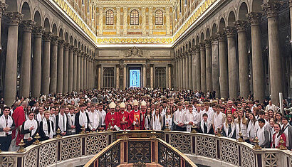 Gruppenbild mit Firmanden in Rom