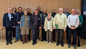 Gruppenfoto der Teilnehmerinnen und Teilnehmer des Vernetzungstreffen.