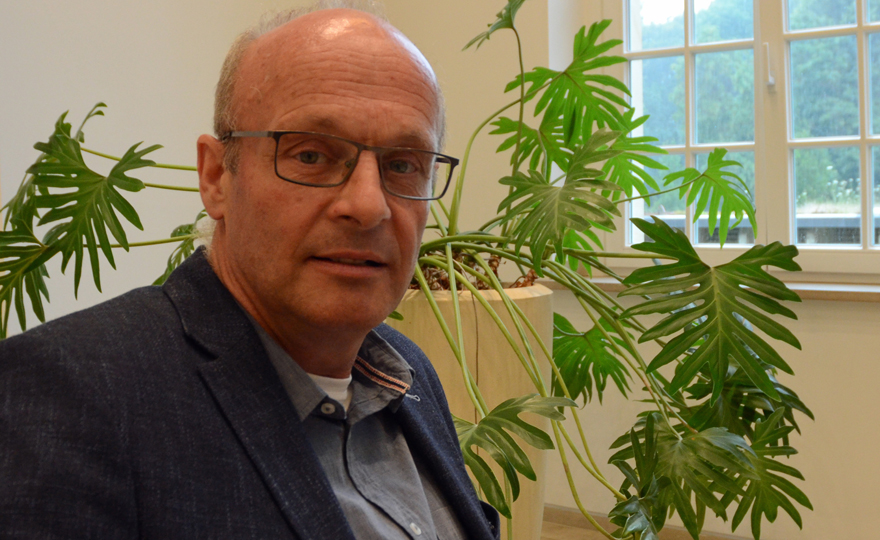 Porträtbild von Helmut Flötotto Porträtbild von Helmut Flötotto