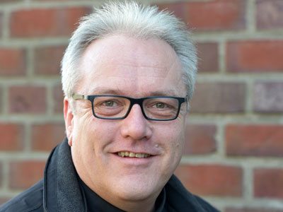 Pfarrer Bernhard Schmedes Pfarrer Bernhard Schmedes