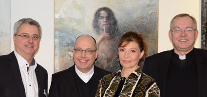 Frank Nienhaus, Pfarrer Martin Limberg, Francesca Mele und Weihbischof Dr. Christoph Hegge Frank Nienhaus, Pfarrer Martin Limberg, Francesca Mele und Weihbischof Dr. Christoph Hegge