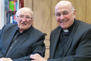 Sein 65-jähriges Weihejubiläum feierte Johann Baptist Metz (links). Zu den Gratulanten zählte Felix Genn. Sein 65-jähriges Weihejubiläum feierte Johann Baptist Metz (links). Zu den Gratulanten zählte Felix Genn.