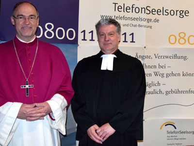 Weihbischof Rolf Lohmann (links) und Pfarrer Dirk Meyer