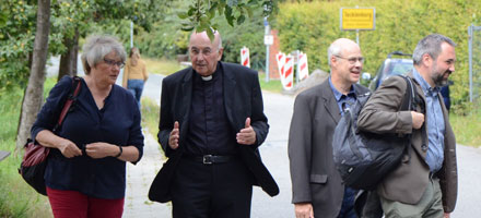 Bischof Dr. Felix Genn mit Verantwortlichen der Arche-Gemeinschaft