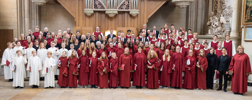 Die Sängerinnen und Sänger der Dommusik im Entsendungsgottesdienst vor der Reise nach Tula, Mexiko