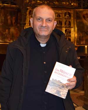 Pater Jacques Mourad im Porträt. Pater Jacques Mourad im Porträt.