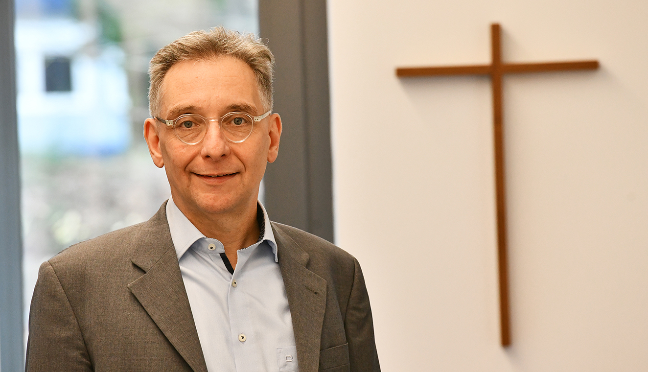 Dr. Leo Wittenbecher Dr. Leo Wittenbecher