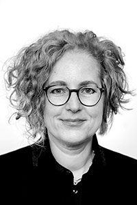 Porträt von Erica von Moeller in schwarz-weiß