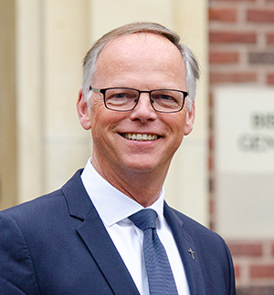 Dr. Klaus Winterkamp