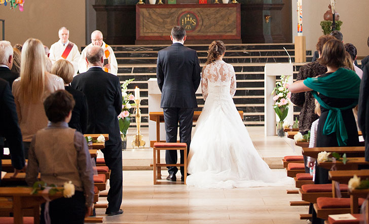 Eheschließung in einer Kirche
